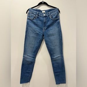 MOTHER The Looker Frayed Ankle Jeans